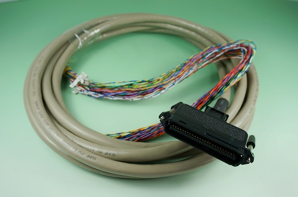 GR10615-001  TELCO-50P 公 to Open CABLE 1
